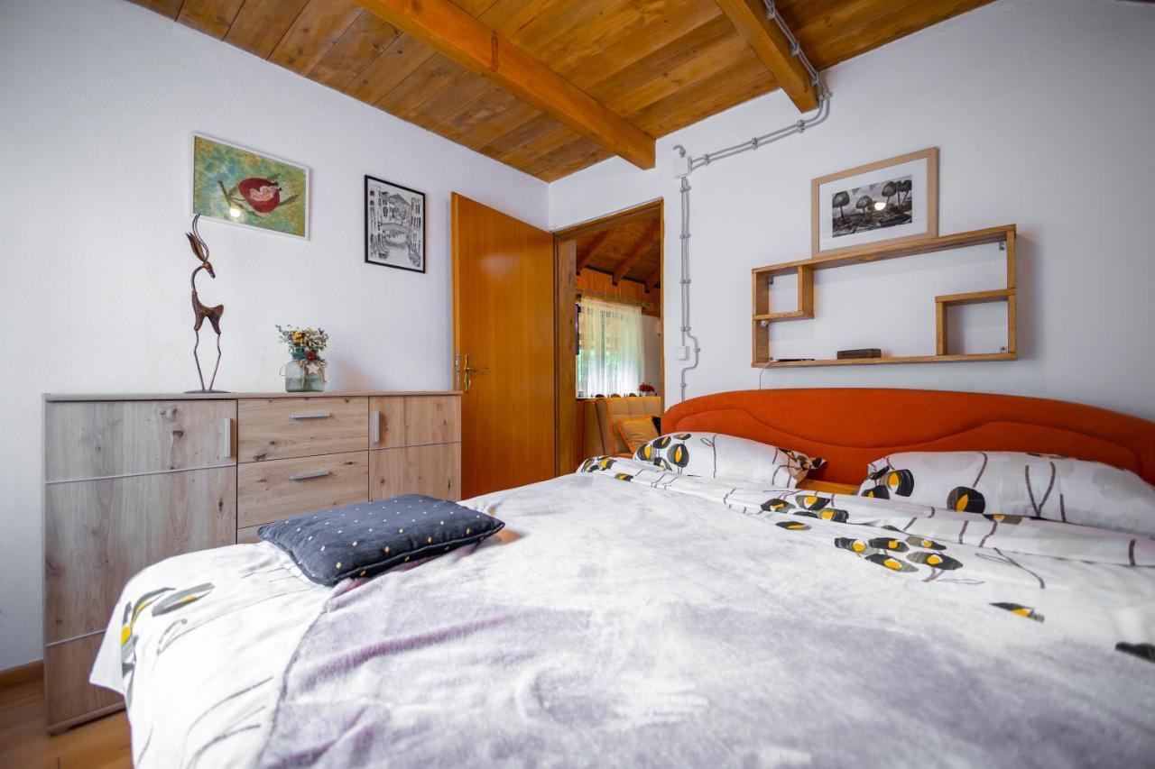 Kuca U Sumi - Forrest House Near Una National Park Bihac Exterior photo